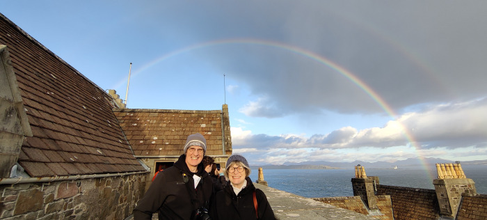 Nice to see Ian & Julie Clark back again :)