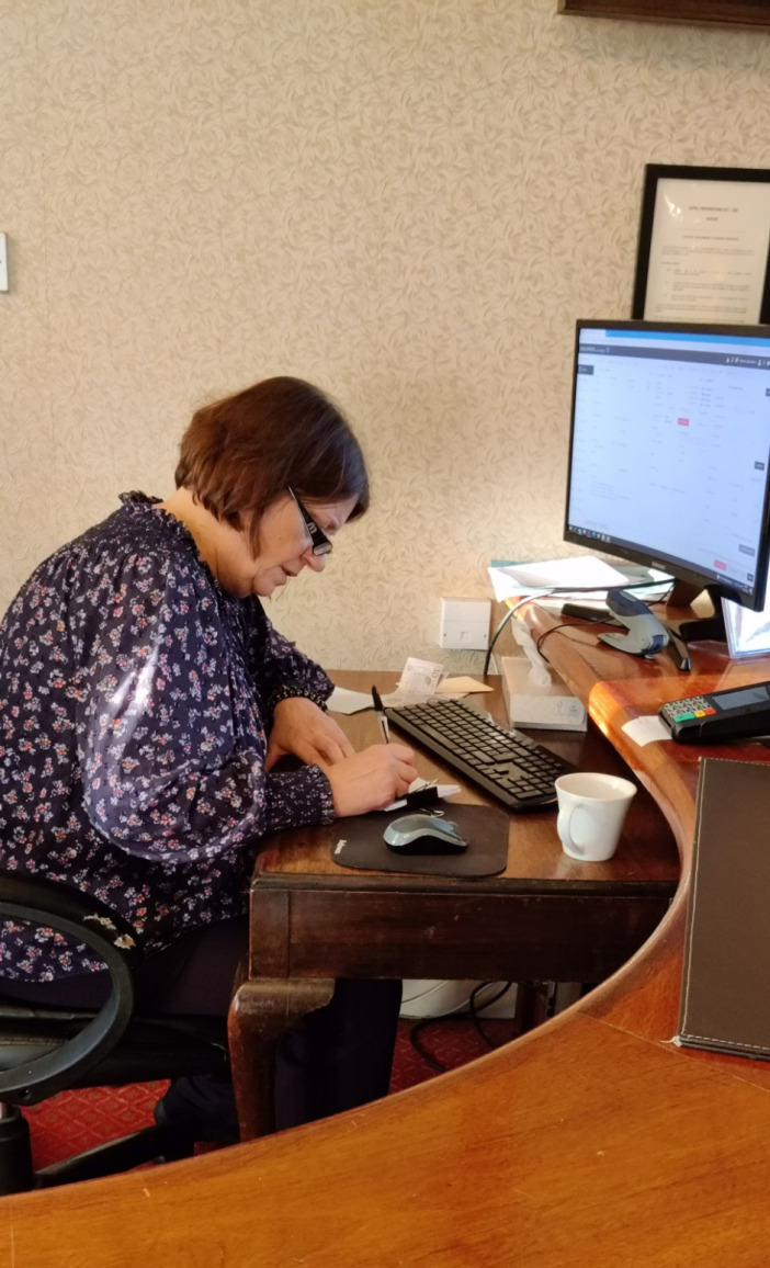 Debi is my darling - manageress of the WIH at the time. Debi's help was vital to this great weekend.