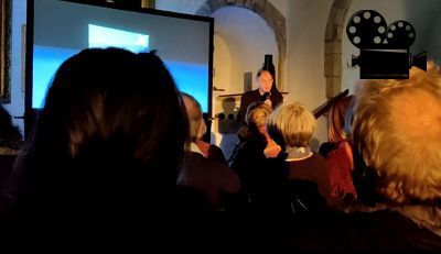 Robert Beveridge introduces the gala showing of IKWIG inside Duart Castle